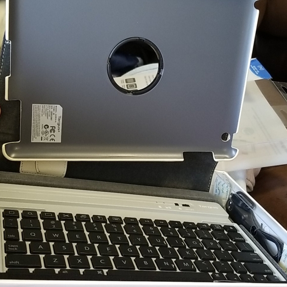 Keyboard case - Picture 3 of 3